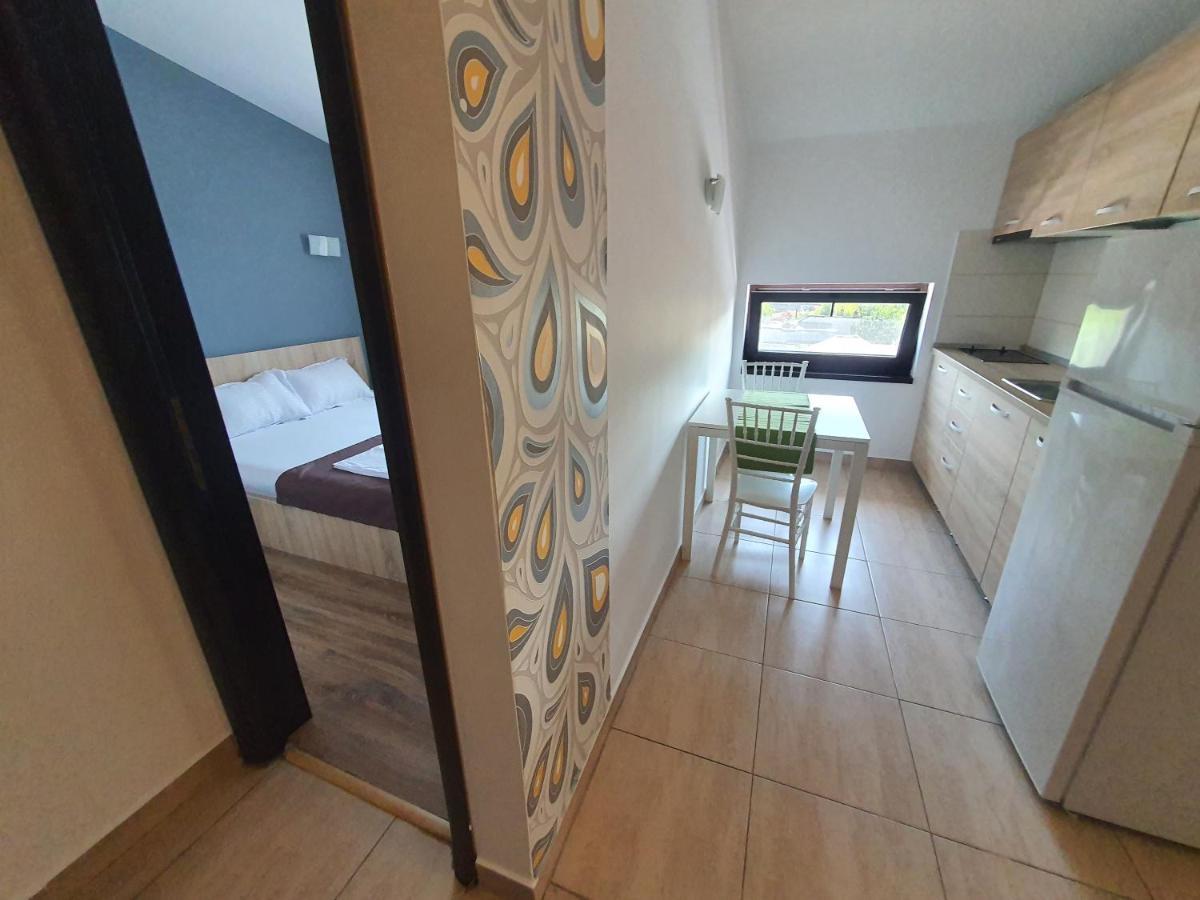 Villa Accommodation บูคาเรสต์ ภายนอก รูปภาพ
