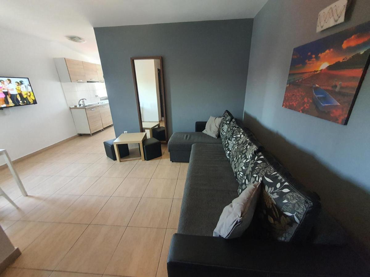 Villa Accommodation บูคาเรสต์ ภายนอก รูปภาพ