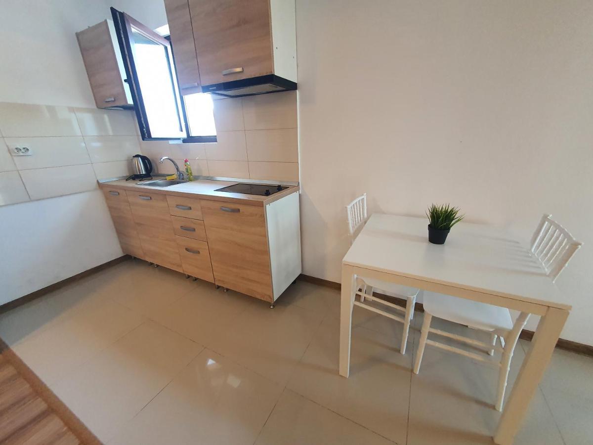 Villa Accommodation บูคาเรสต์ ภายนอก รูปภาพ